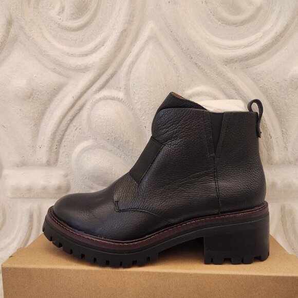 Gentle Souls "Brooklyn" Elastic Booties. Black. Leather. NIB. Size 7 - Picture 2 of 11